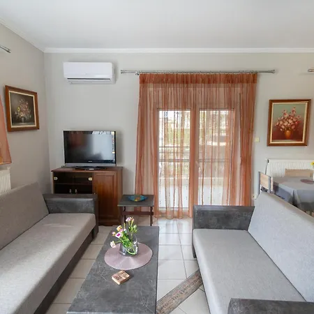 My Sunflower Appartement Néa Fókaia